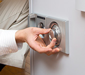 家庭用金庫 番号忘れ開錠